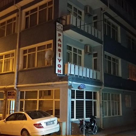 Zafer Hostel Konya Bagian luar foto