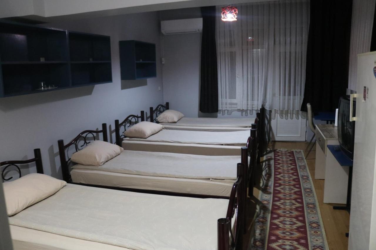 Zafer Hostel Konya Bagian luar foto